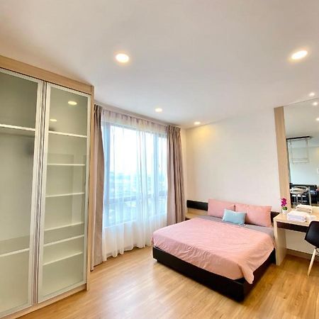 Dream Suite 2 - Landmark Residence 1, High Floor, Nice View, Wi-Fi & Tv Box Каджанг Экстерьер фото
