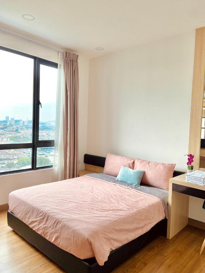 Dream Suite 2 - Landmark Residence 1, High Floor, Nice View, Wi-Fi & Tv Box Каджанг Экстерьер фото
