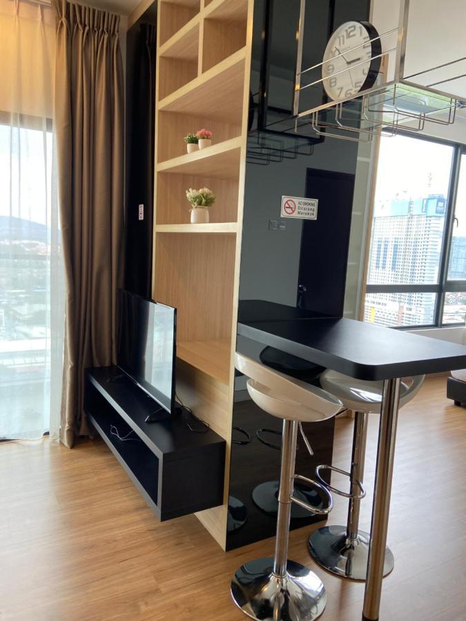 Dream Suite 2 - Landmark Residence 1, High Floor, Nice View, Wi-Fi & Tv Box Каджанг Экстерьер фото